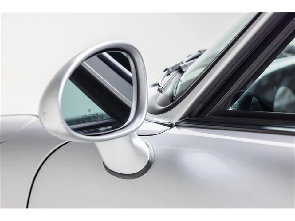 1998 Porsche 993 Carrera - Image 26 of 31