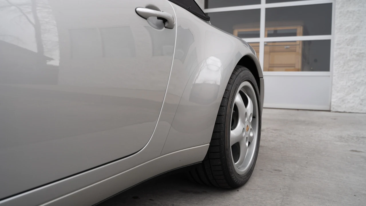 1998 Porsche 993 Carrera - Image 29 of 31