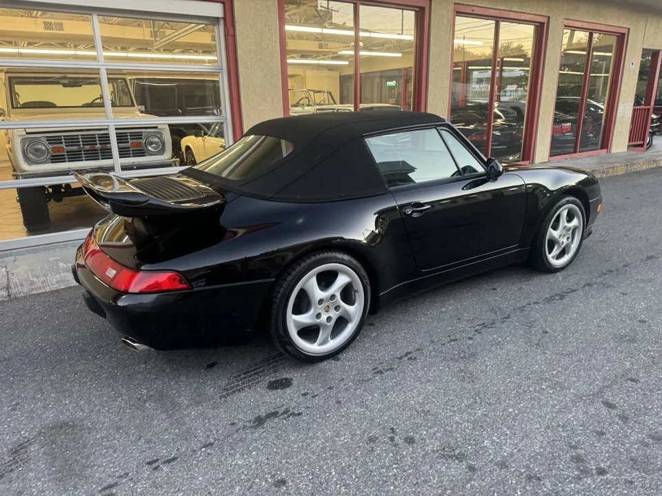 1998 Porsche 993 Carrera - Image 9 of 24