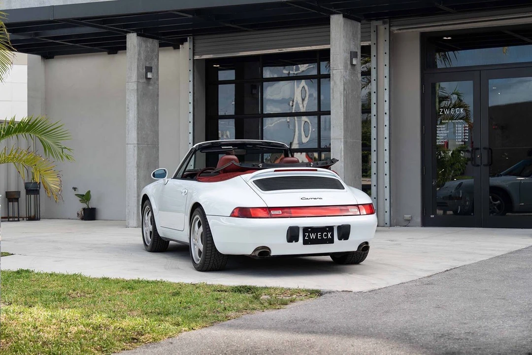 1998 Porsche 993 Carrera - Image 2 of 31
