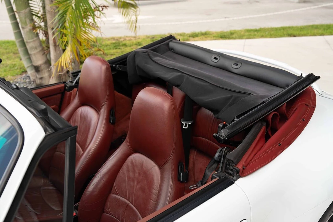 1998 Porsche 993 Carrera - Image 4 of 31