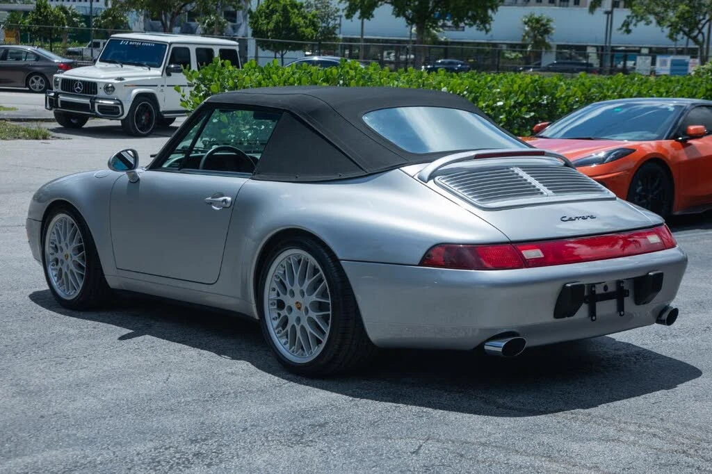 1998 Porsche 993 Carrera 4 - Image 12 of 31