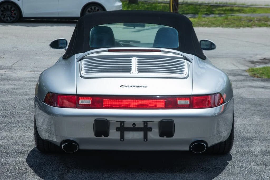 1998 Porsche 993 Carrera 4 - Image 17 of 31