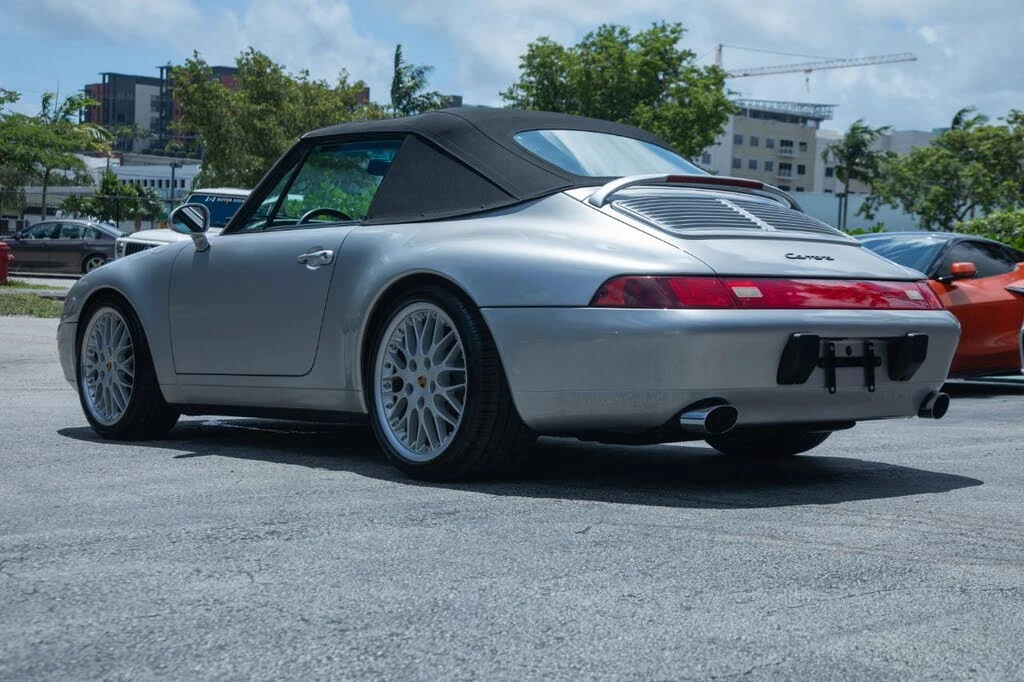 1998 Porsche 993 Carrera 4 - Image 13 of 31