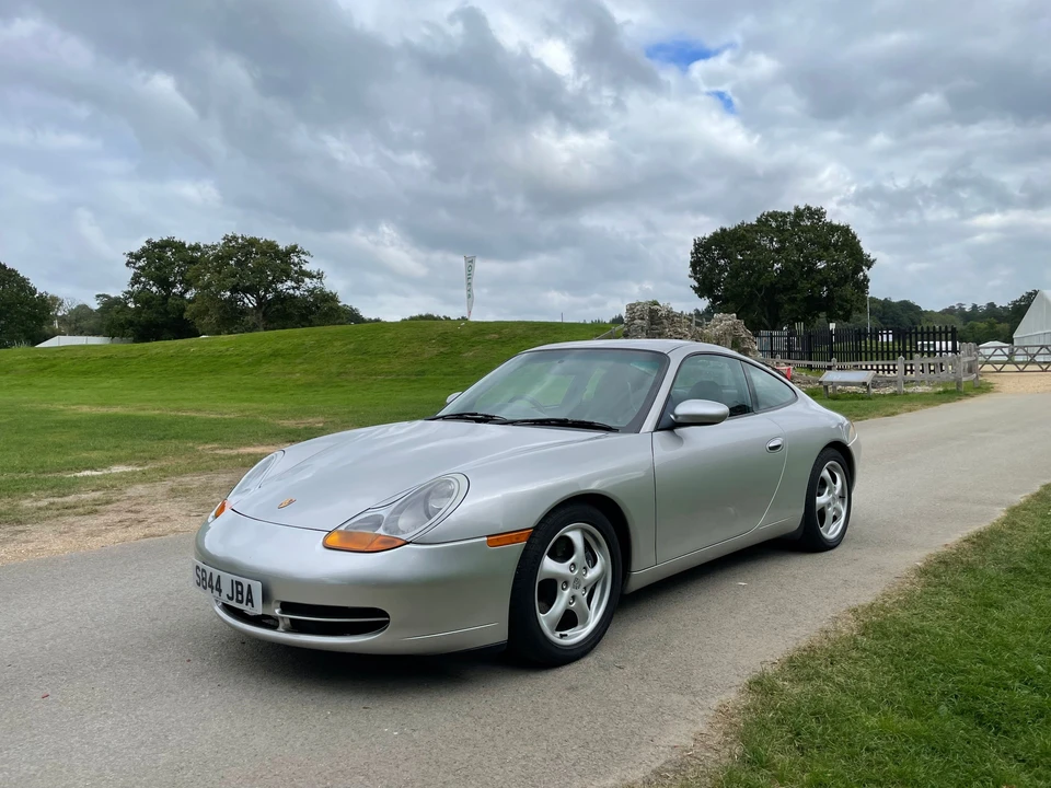 1998 Porsche 996 Carrera 4 - Image 16 of 17