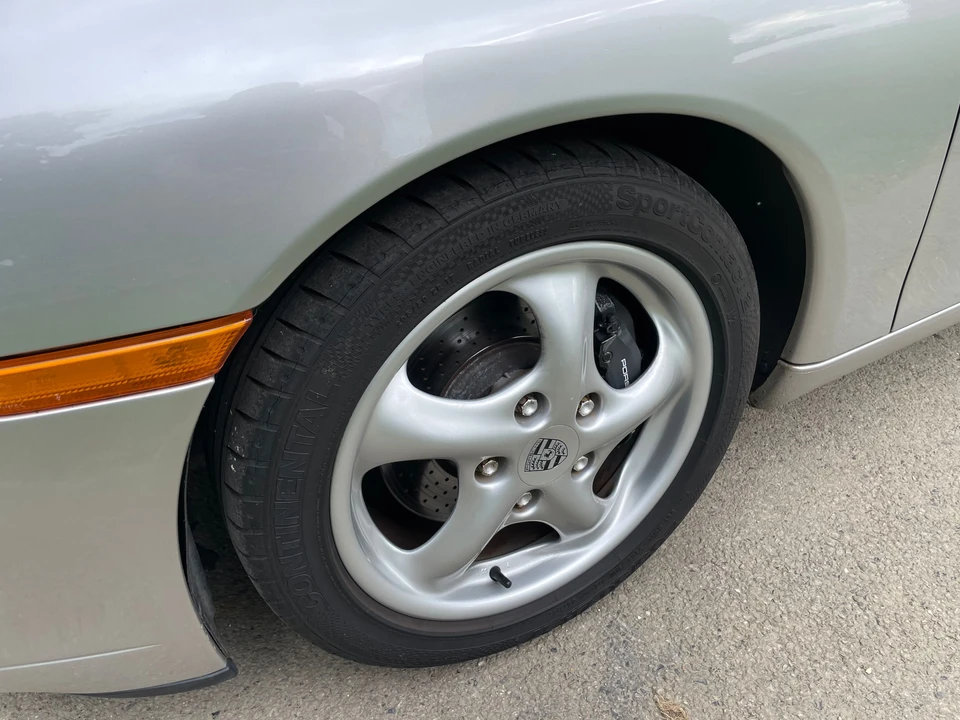 1998 Porsche 996 Carrera 4 - Image 15 of 17