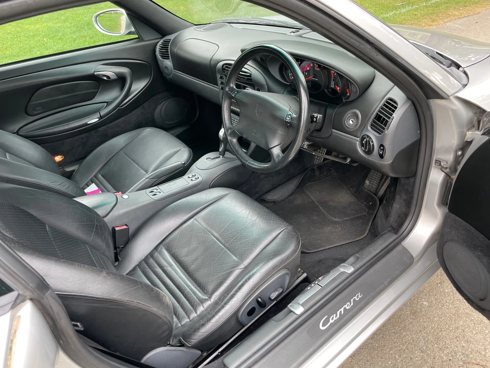 1998 Porsche 996 Carrera 4 - Image 6 of 17