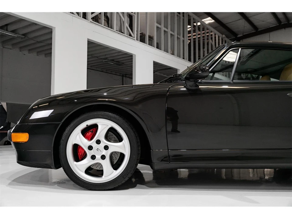 1998 Porsche 993 Carrera 4S - Image 10 of 31