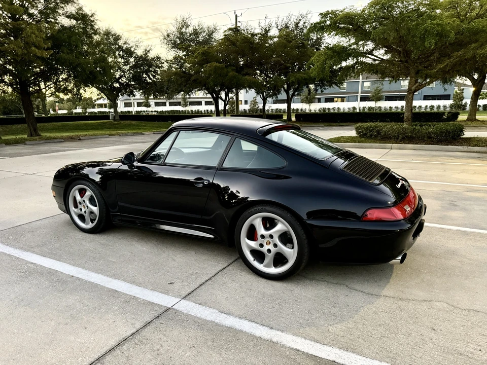 1998 Porsche 993 Carrera 4S - Image 10 of 31