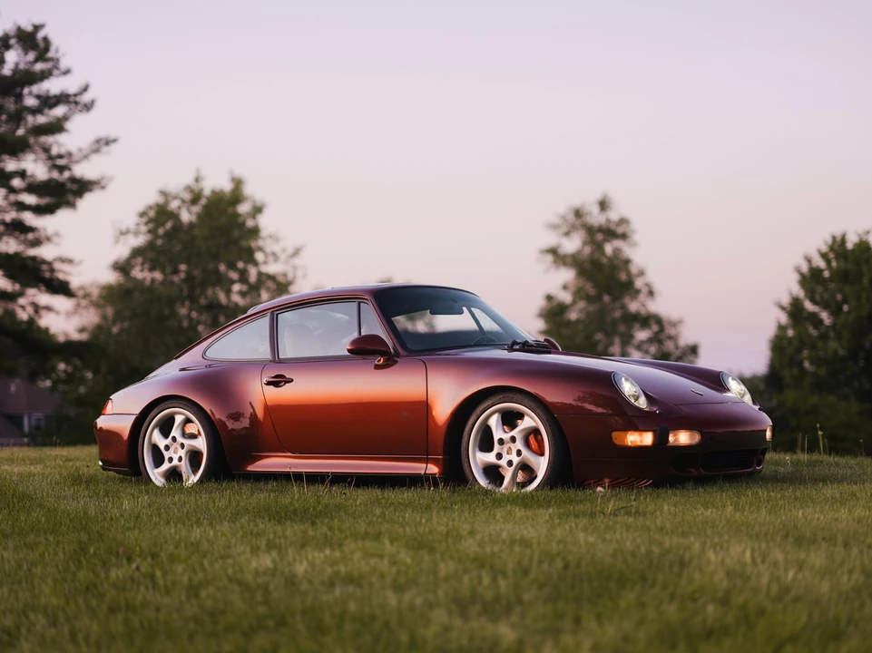 1998 Porsche 993 Carrera 4S - Image 10 of 31