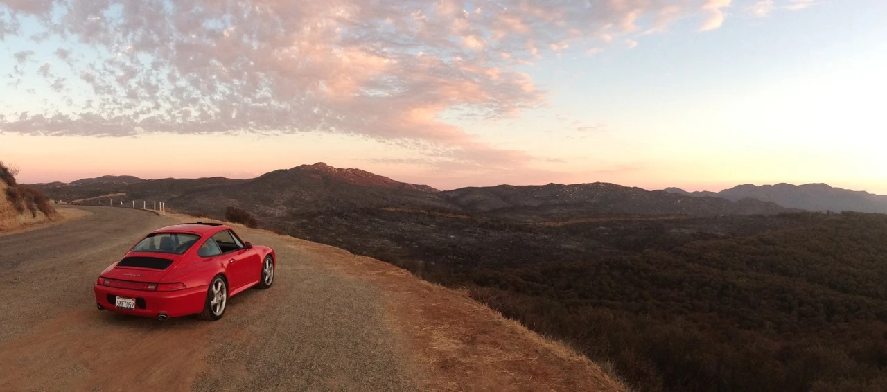 1998 Porsche 993 Carrera 4S - Image 10 of 31