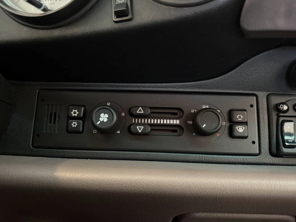 1998 Porsche - Image 28 of 31
