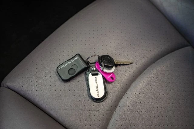 1998 Porsche 993 Carrera 4S - Image 9 of 9