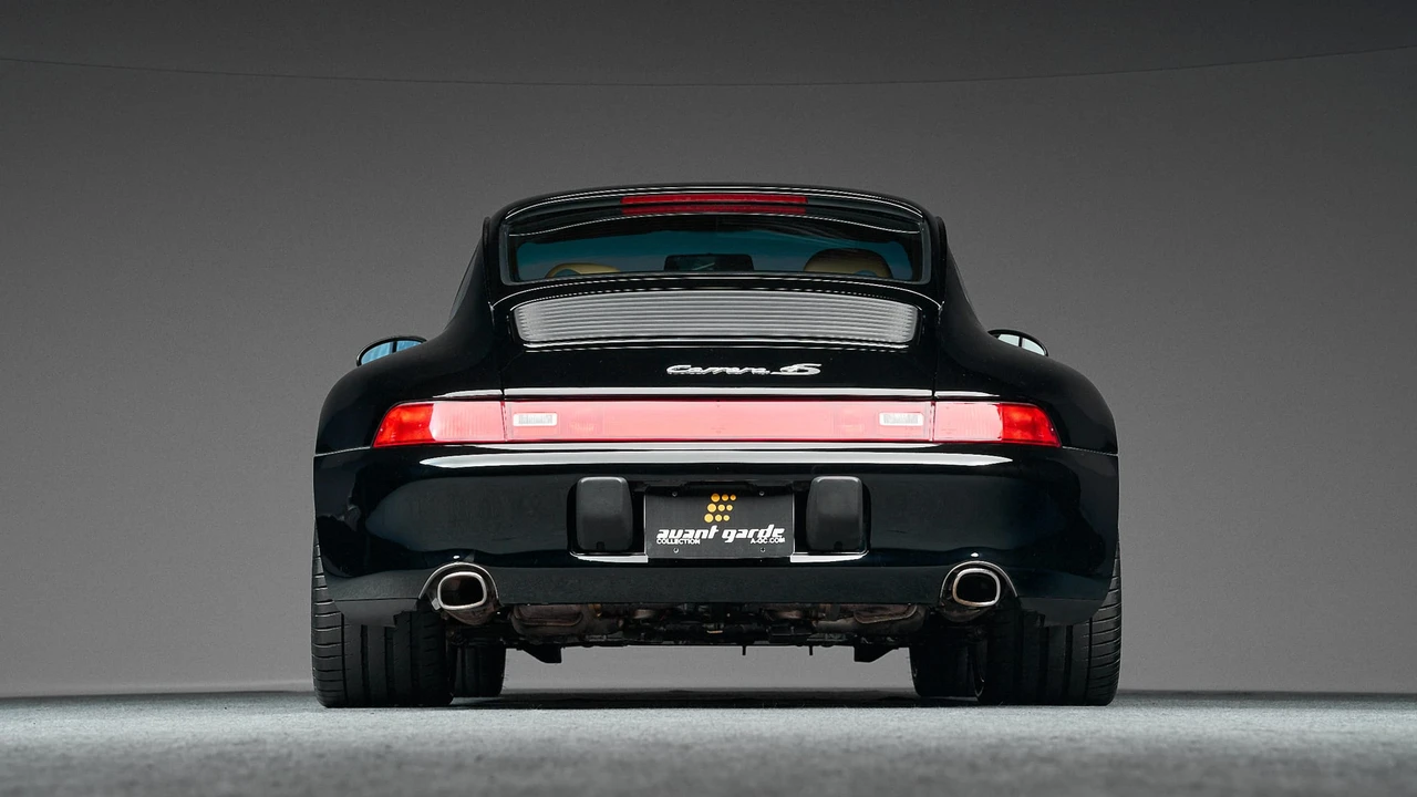 1998 Porsche 993 Carrera 4S - Image 12 of 31