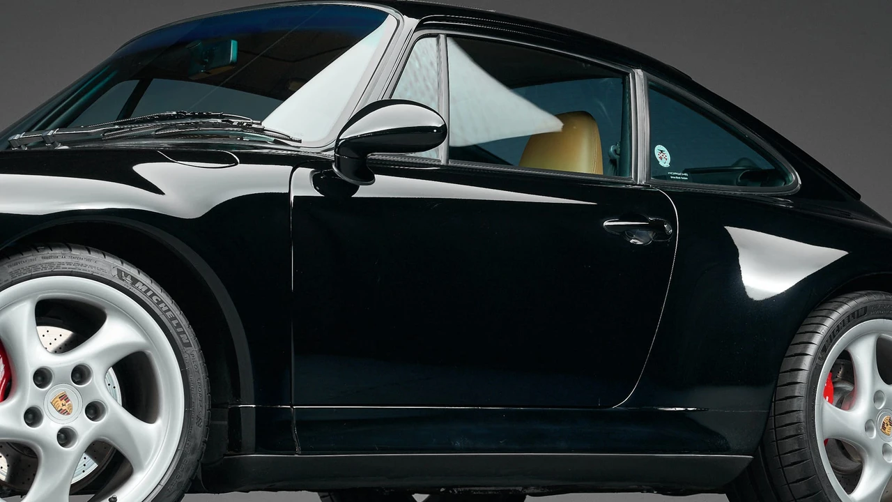 1998 Porsche 993 Carrera 4S - Image 21 of 31