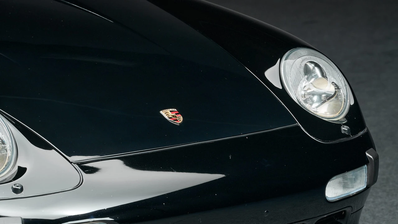1998 Porsche 993 Carrera 4S - Image 25 of 31