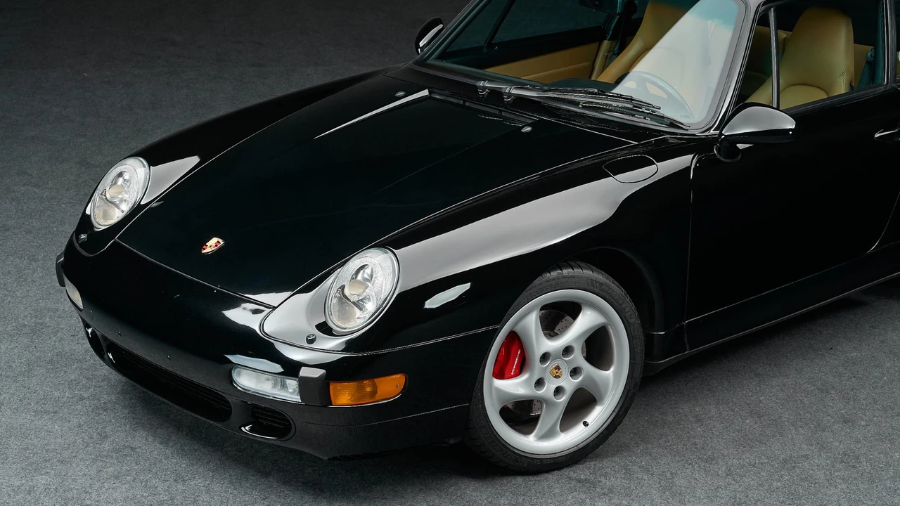 1998 Porsche 993 Carrera 4S - Image 28 of 31