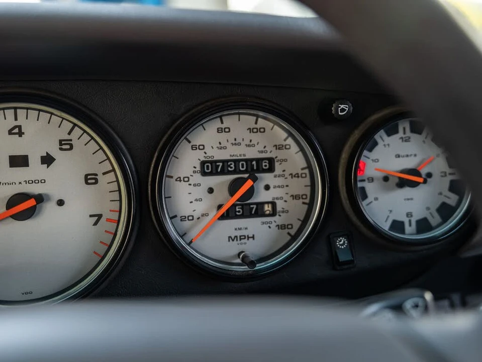 1998 Porsche 993 Carrera 4S - Image 23 of 31