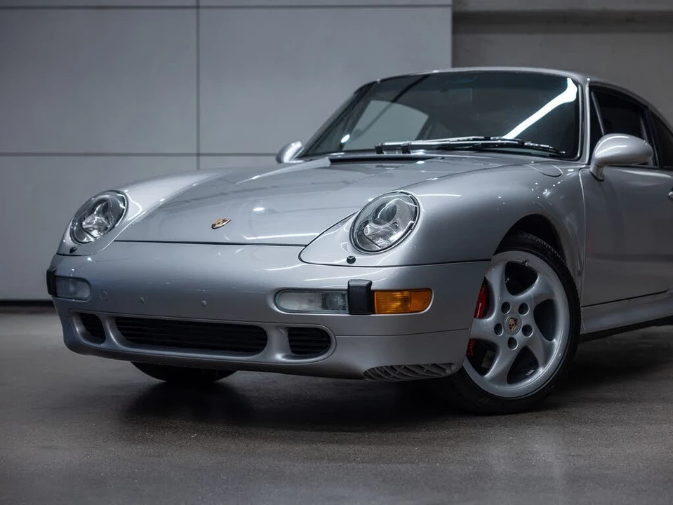 1998 Porsche 993 Carrera 4S - Image 13 of 31