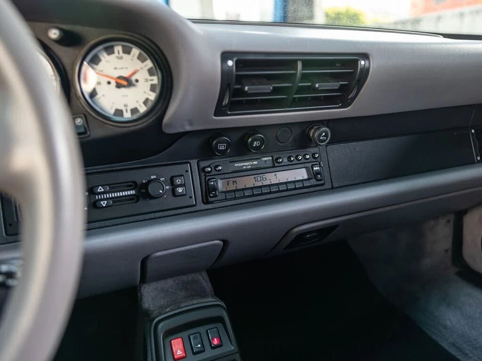 1998 Porsche 993 Carrera 4S - Image 27 of 31