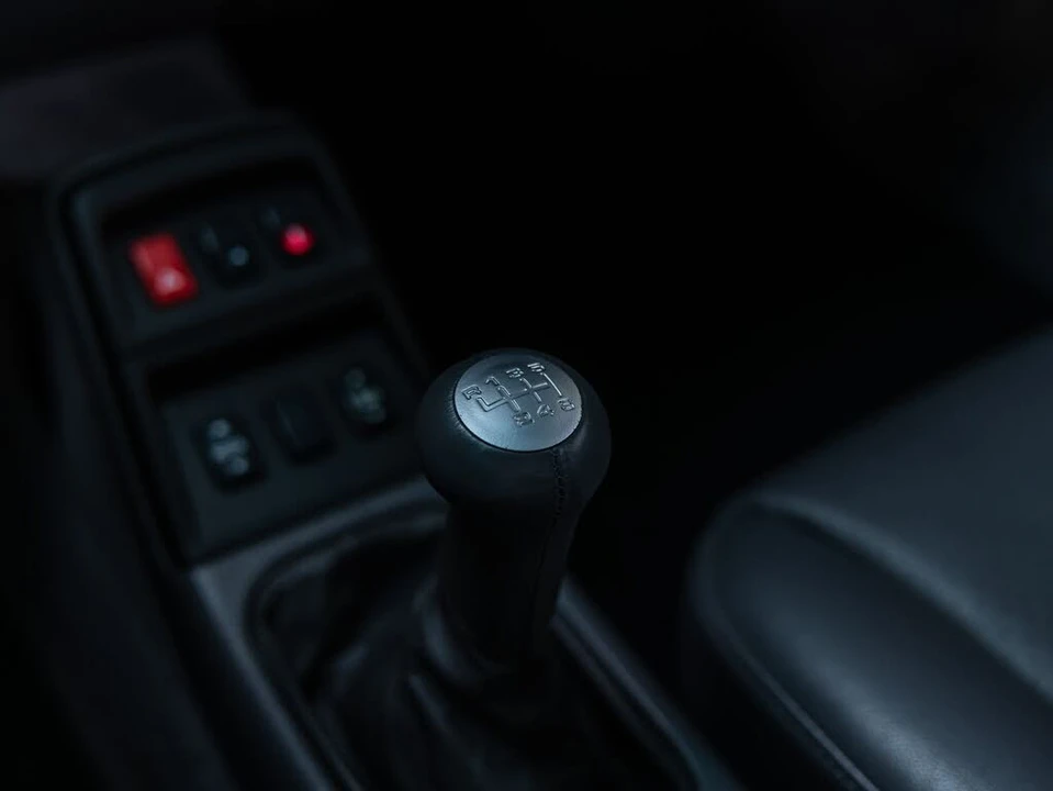 1998 Porsche 993 Carrera 4S - Image 28 of 31