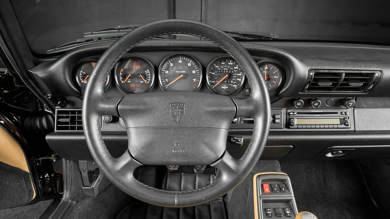 1998 Porsche 993 Carrera 4S - Image 10 of 18
