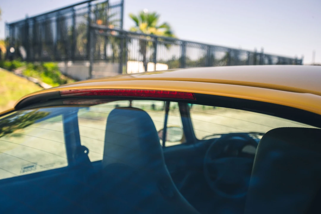 1998 Porsche 993 Carrera 4S - Image 15 of 31