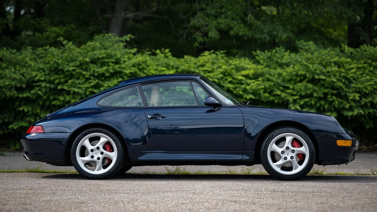 1998 Porsche 993 Carrera 4S - Image 23 of 31