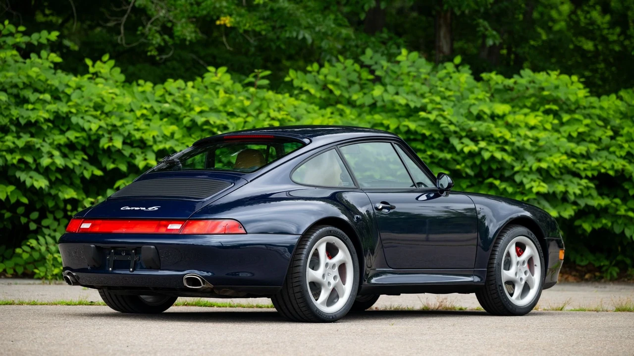 1998 Porsche 993 Carrera 4S - Image 6 of 31
