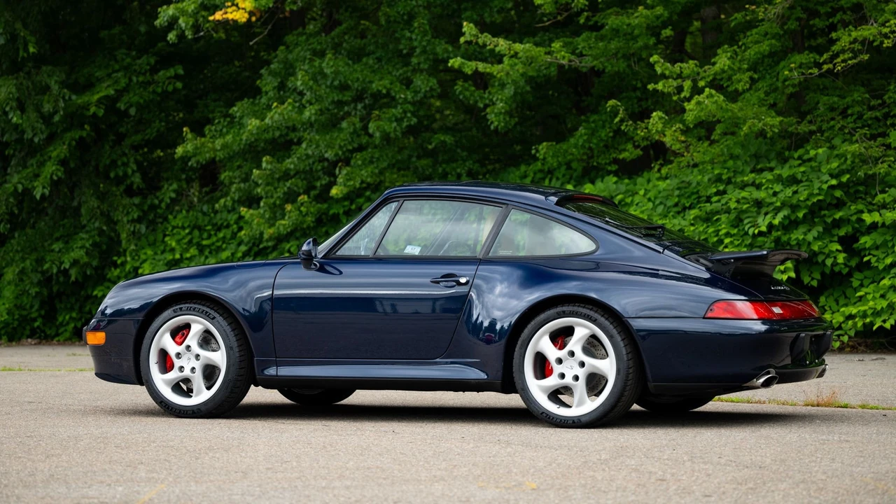 1998 Porsche 993 Carrera 4S - Image 16 of 31