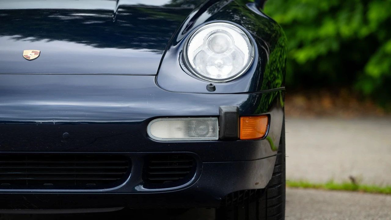 1998 Porsche 993 Carrera 4S - Image 29 of 31