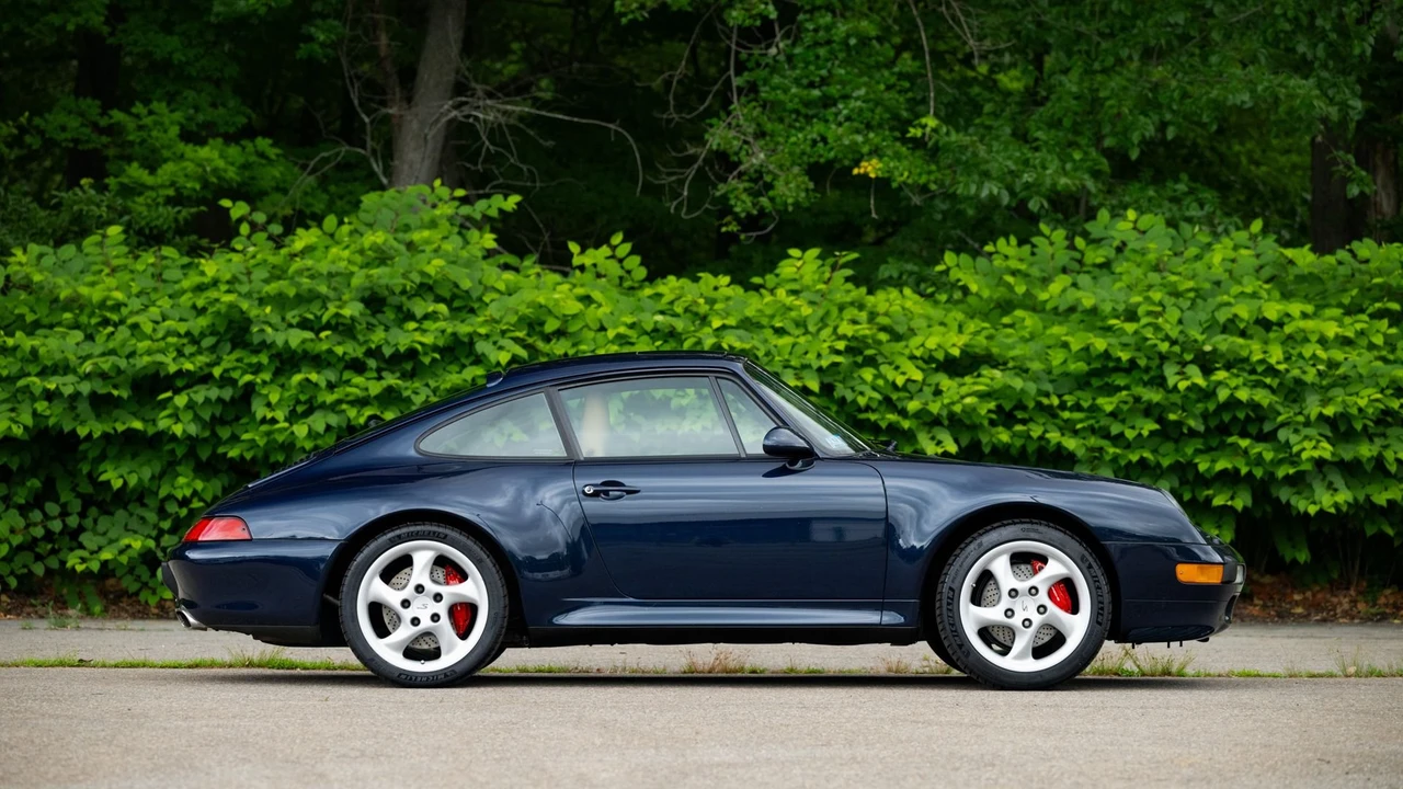 1998 Porsche 993 Carrera 4S - Image 2 of 31