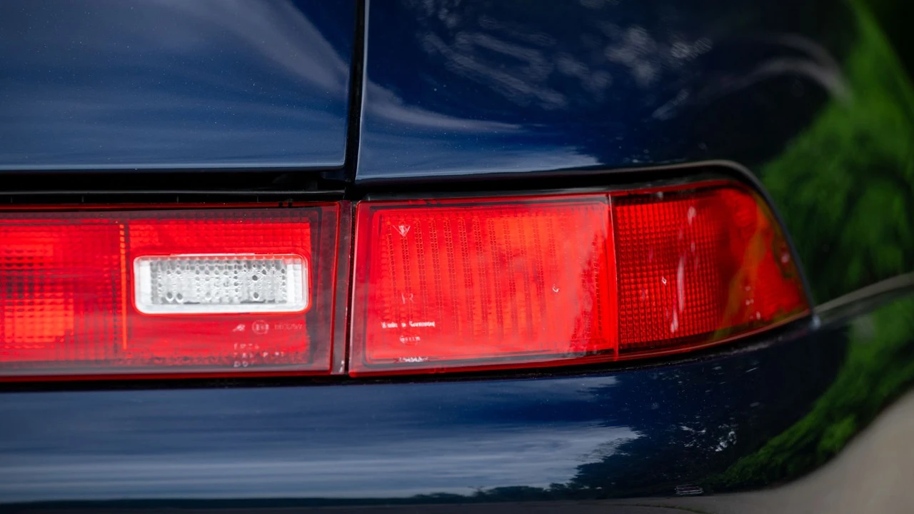 1998 Porsche 993 Carrera 4S - Image 30 of 31