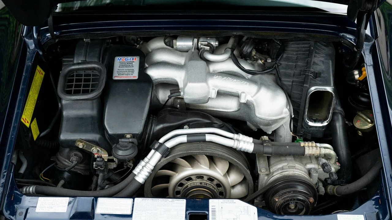 1998 Porsche 993 Carrera 4S - Image 9 of 31