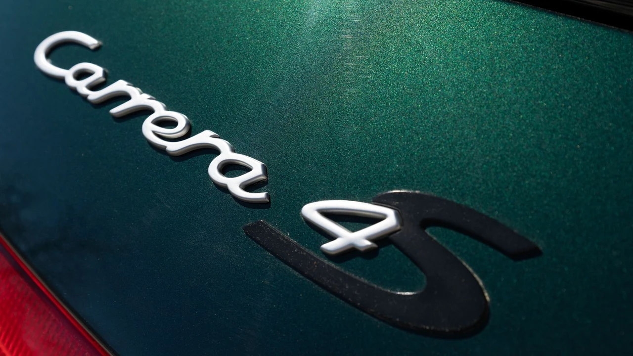 1998 Porsche 993 Carrera 4S - Image 16 of 31