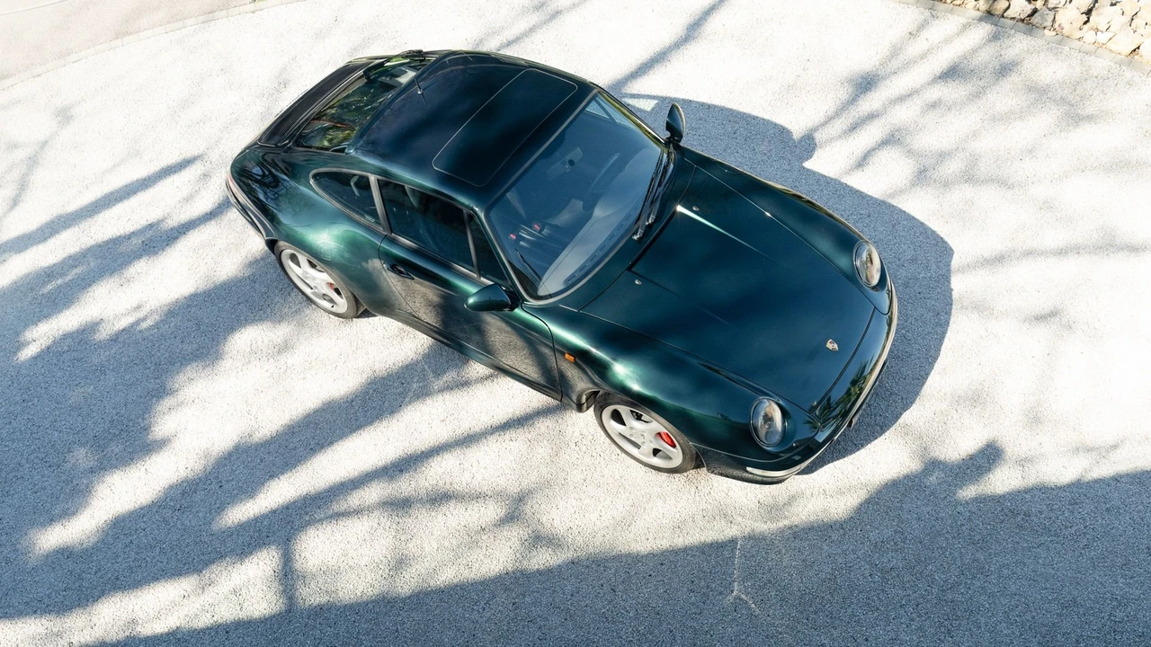 1998 Porsche 993 Carrera 4S - Image 18 of 31