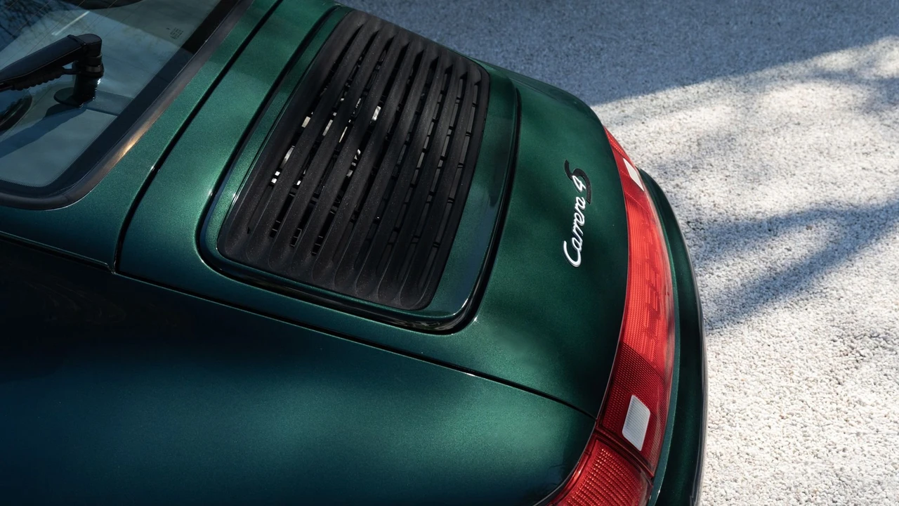 1998 Porsche 993 Carrera 4S - Image 24 of 31