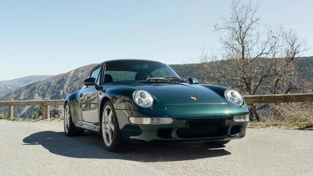 1998 Porsche 993 Carrera 4S - Image 7 of 31