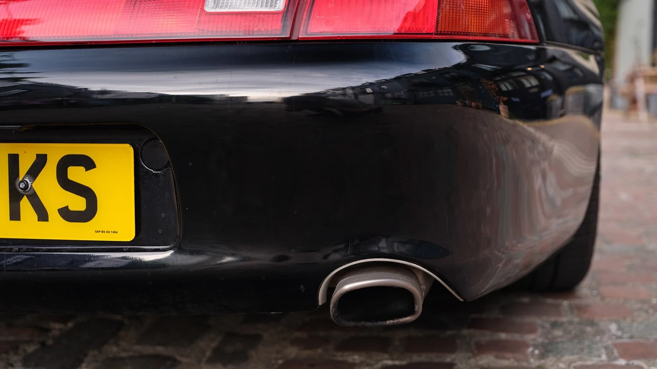 1998 Porsche 993 Carrera 4S - Image 17 of 31