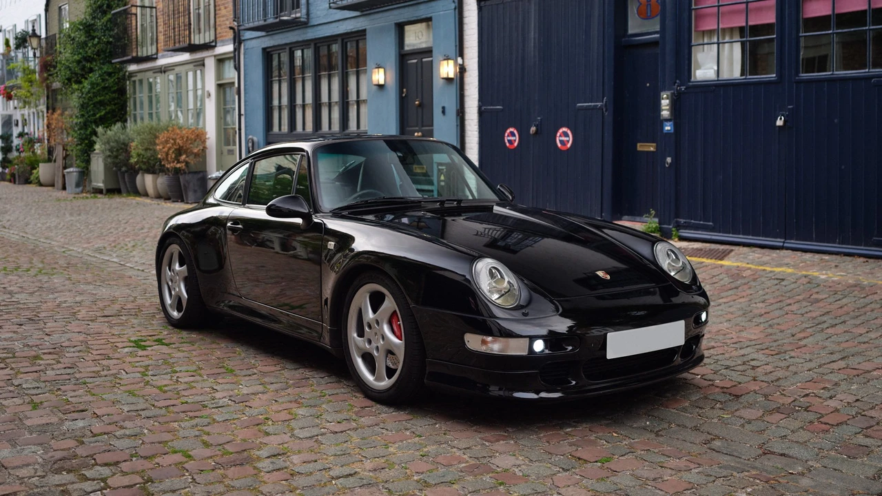 1998 Porsche 993 Carrera 4S - Image 9 of 31