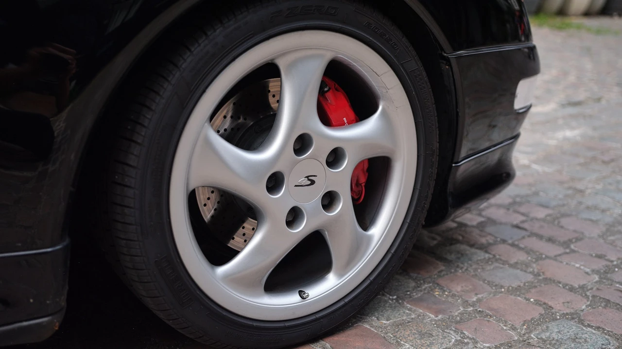 1998 Porsche 993 Carrera 4S - Image 20 of 31