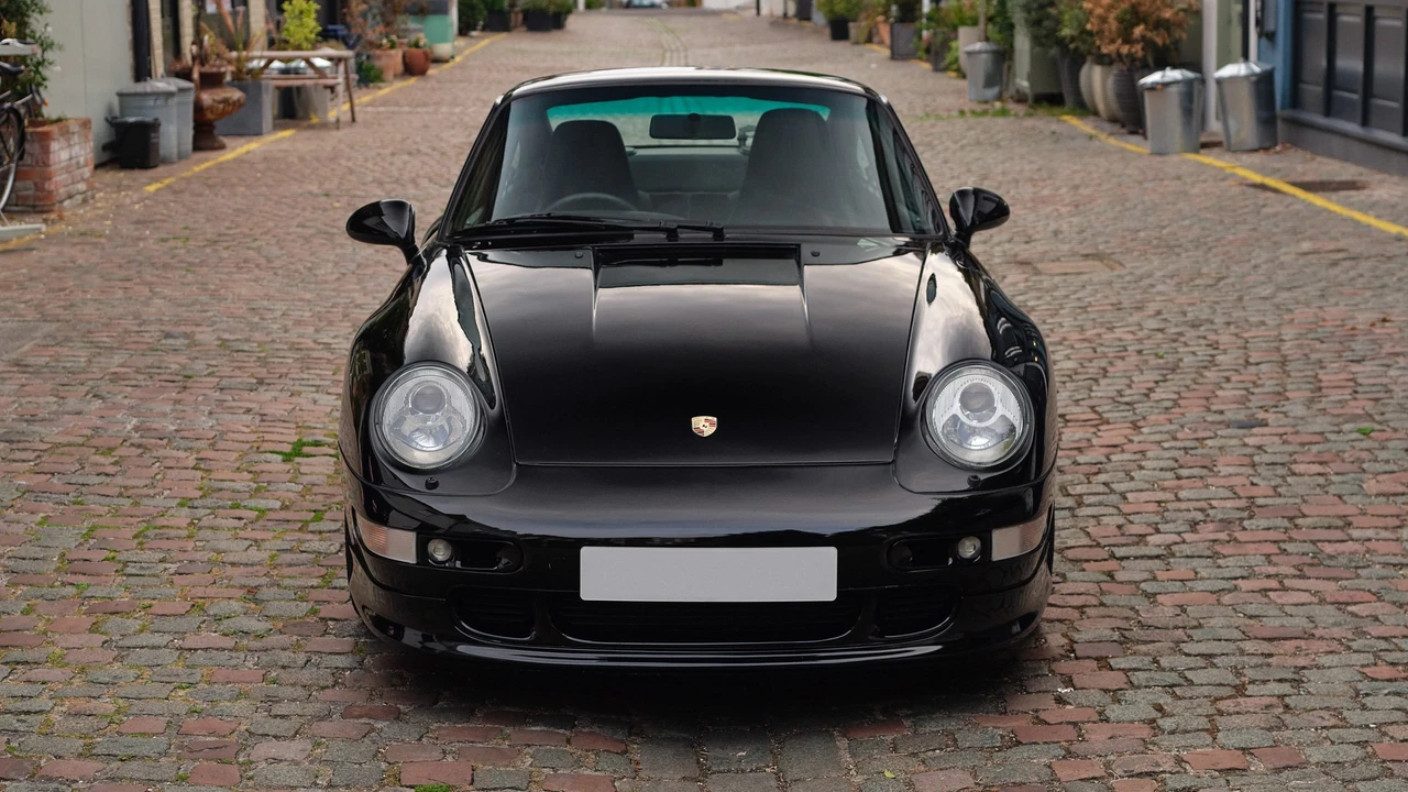 1998 Porsche 993 Carrera 4S - Image 2 of 31