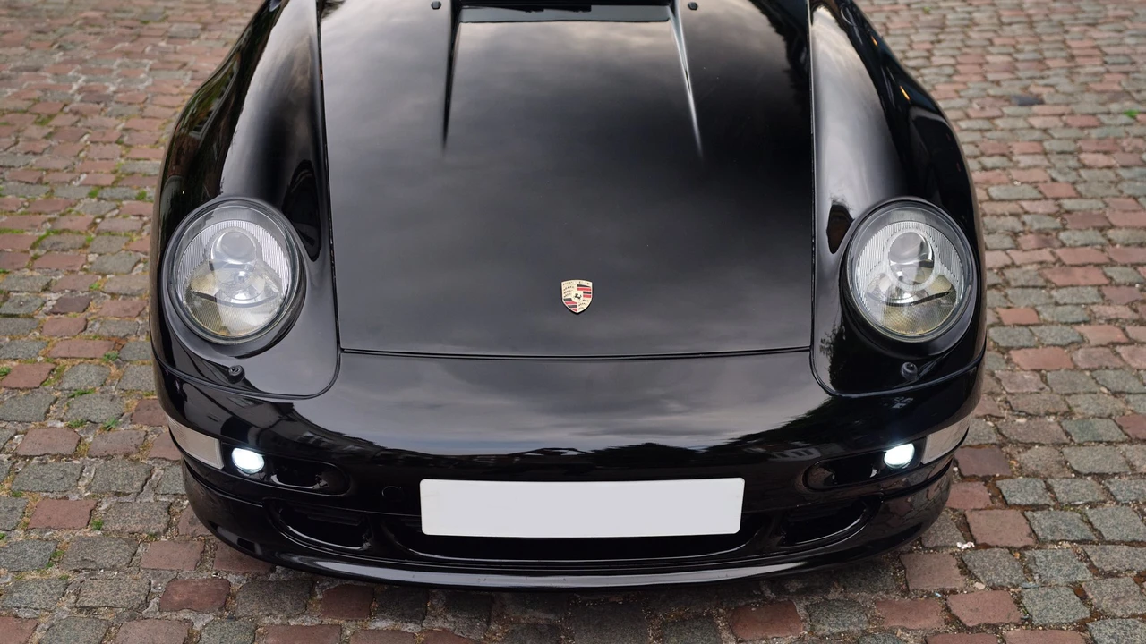 1998 Porsche 993 Carrera 4S - Image 27 of 31