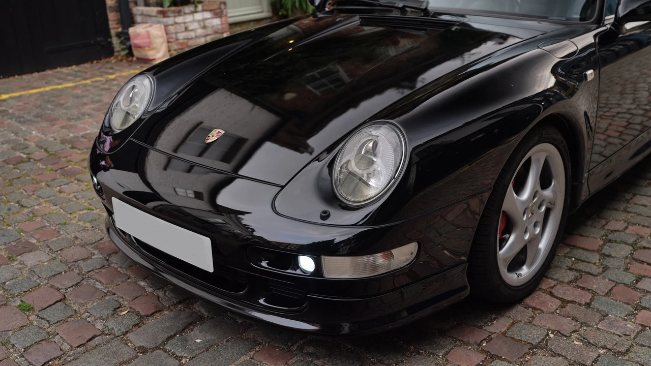 1998 Porsche 993 Carrera 4S - Image 29 of 31