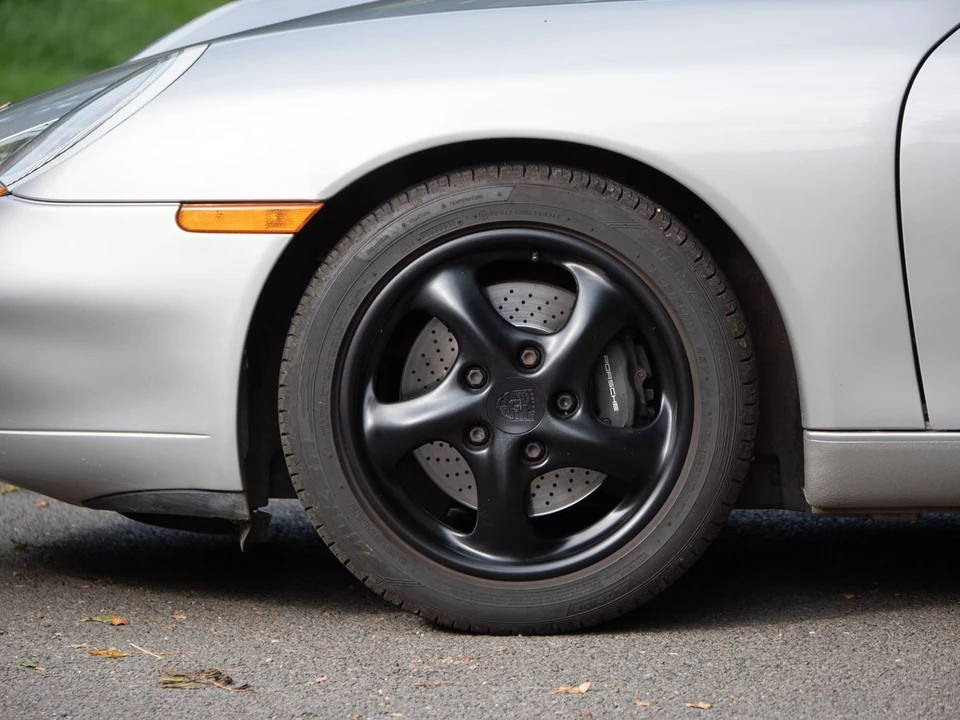 1998 Porsche 996 Carrera - Image 15 of 30