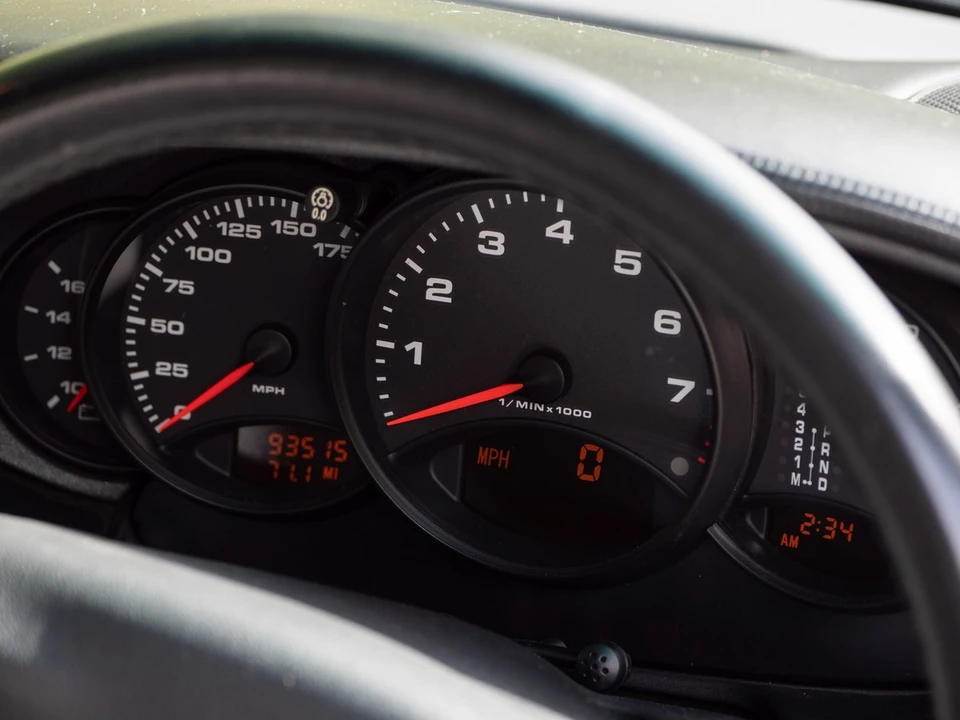 1998 Porsche 996 Carrera - Image 20 of 30
