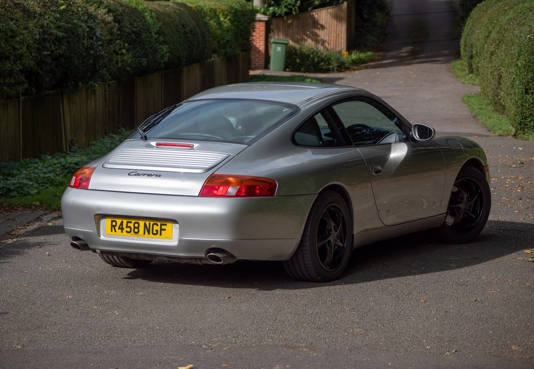 1998 Porsche 996 Carrera - Image 12 of 30