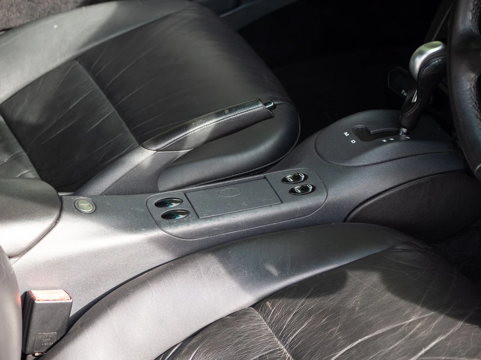 1998 Porsche 996 Carrera - Image 26 of 30