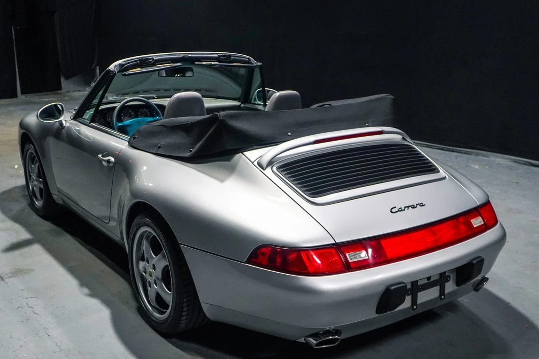 1998 Porsche 993 Carrera - Image 24 of 31