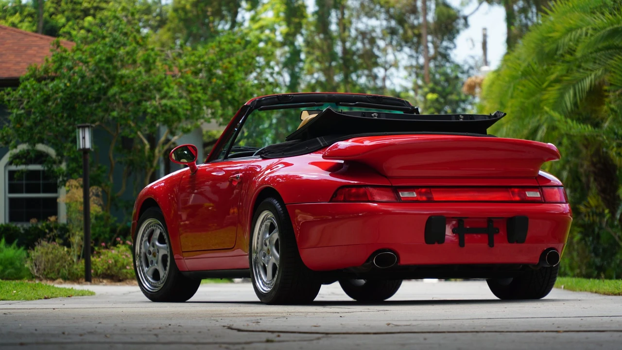 1998 Porsche 993 Carrera - Image 10 of 31